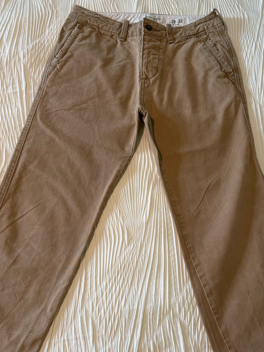 Abercrombie & Fitch Men's Tan Khakis